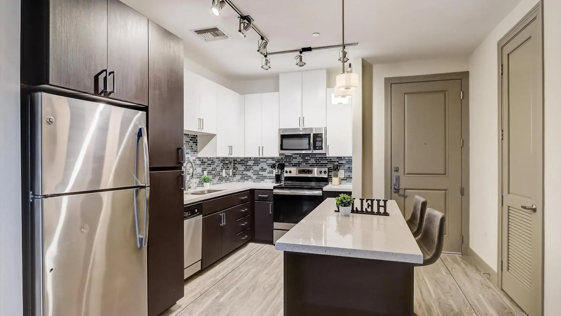 Modern Cozysuites On The Town Lake Waterfront 13 Tempe