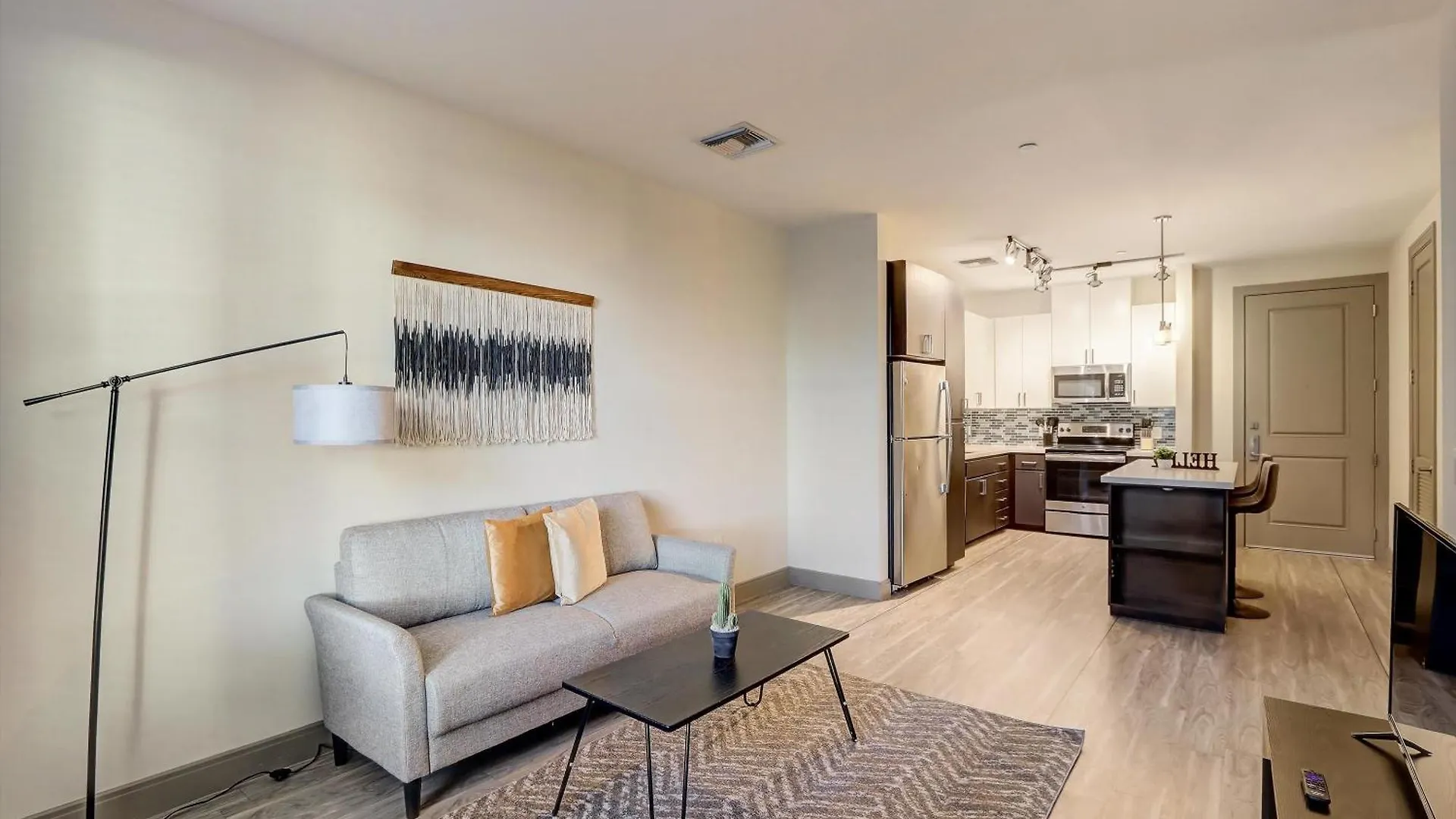 Modern Cozysuites On The Town Lake Waterfront 13 Tempe
